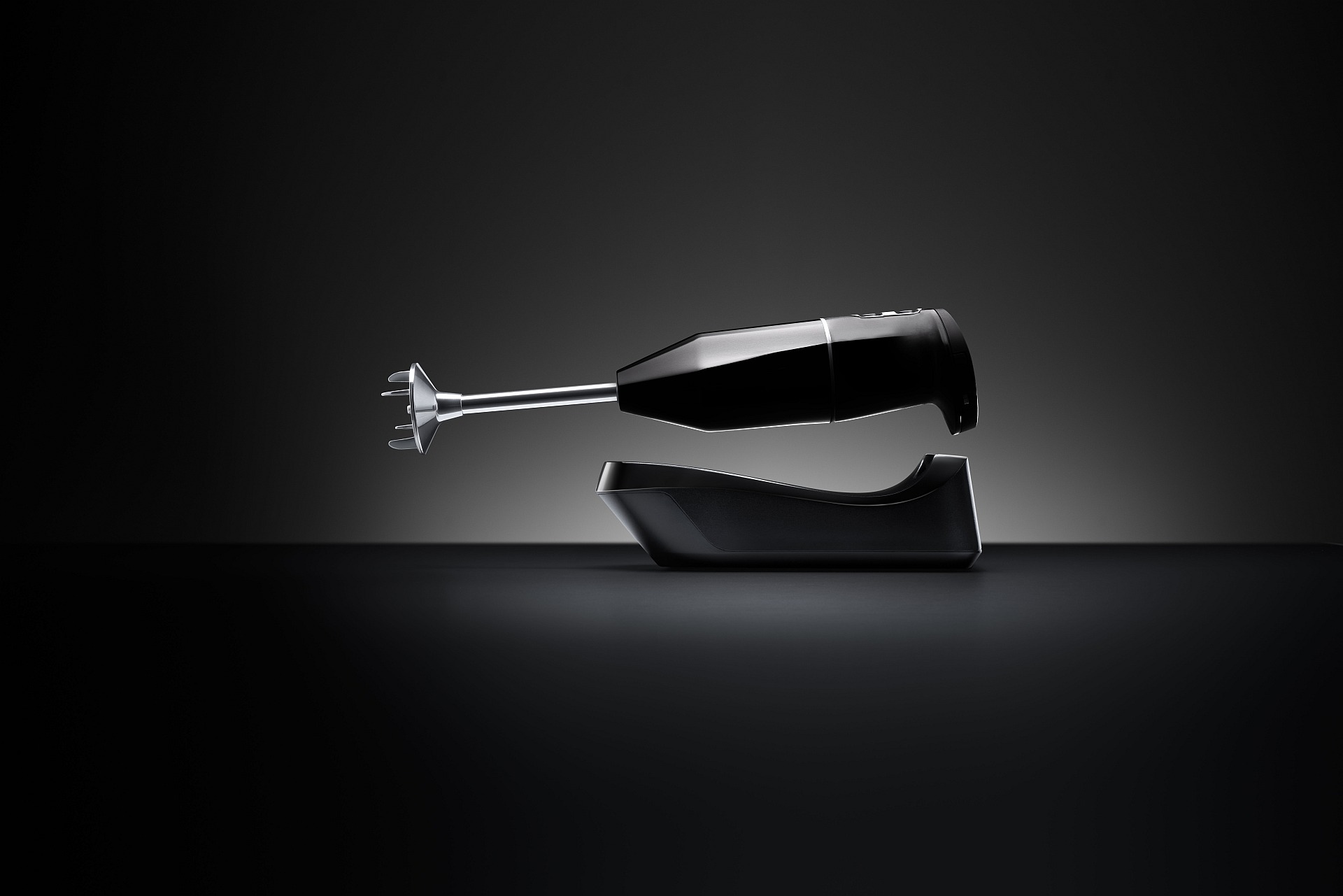 Bezprzewodowy blender ręczny – czy warto? Zalety i opinie